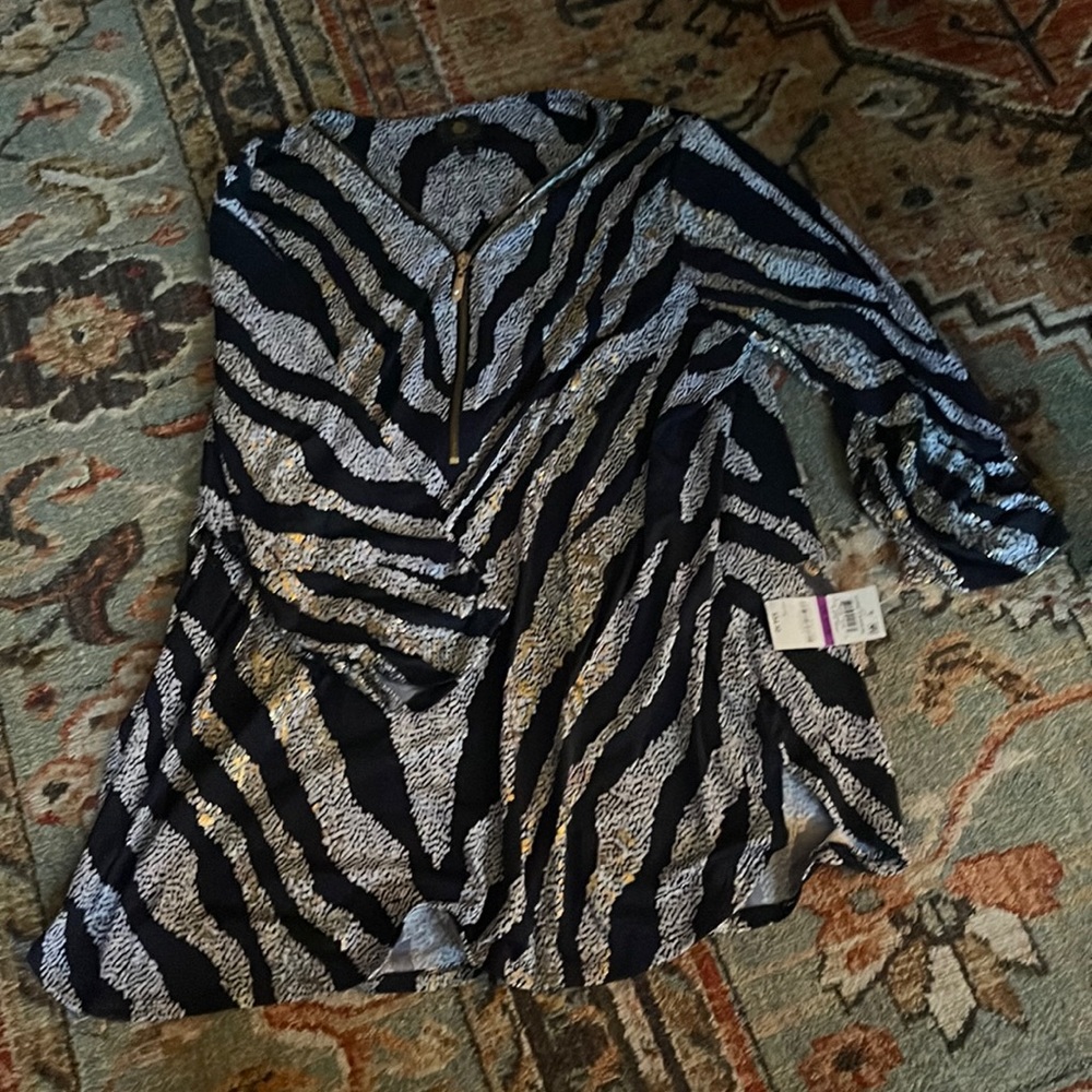 Beautiful women brand new shirt